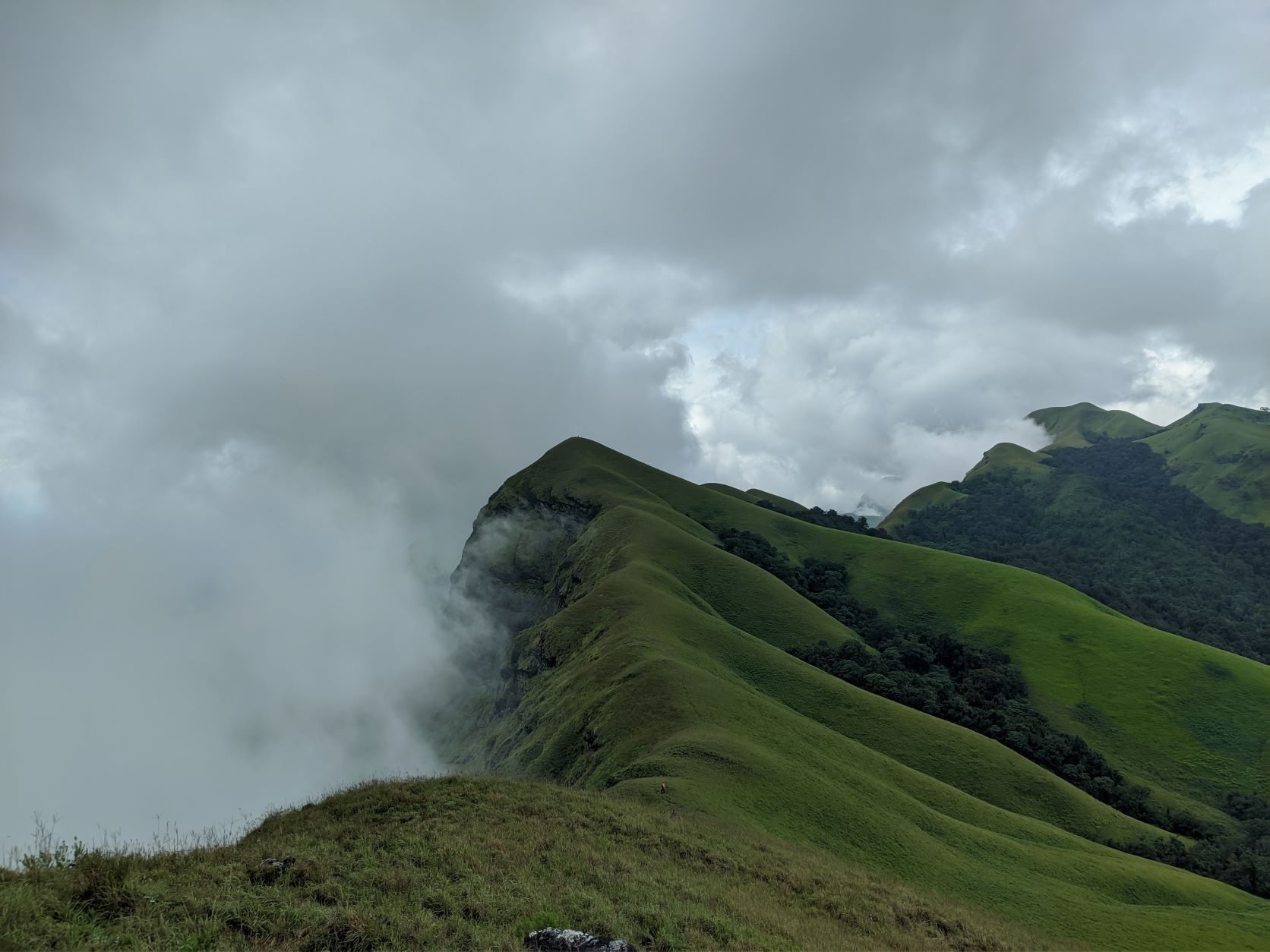 Morning mist in the Netravati Valley during trek