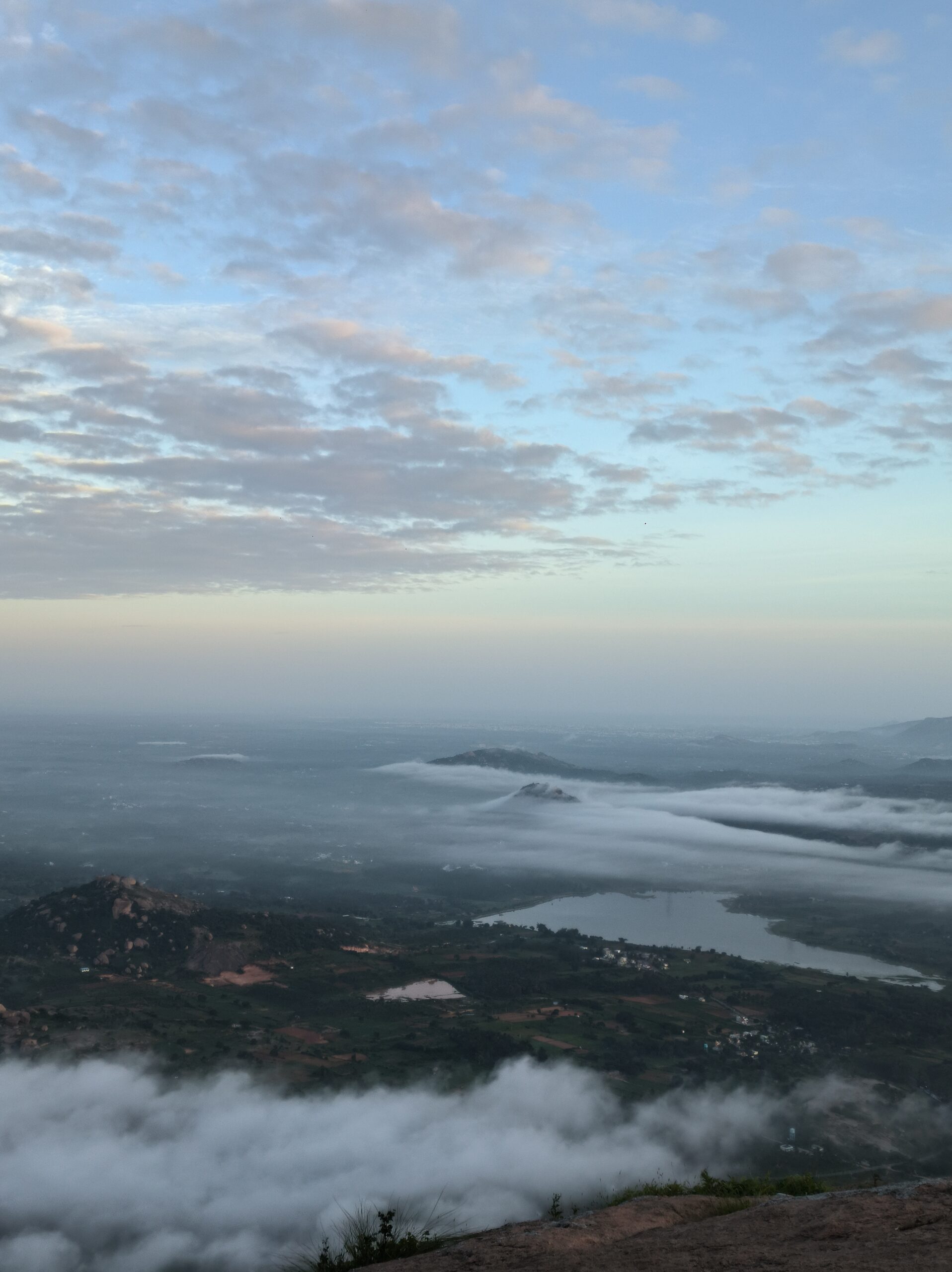 Panoramic view of the countryside from Shivagange summit